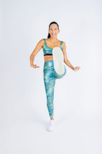 Playful Cameo Leggings